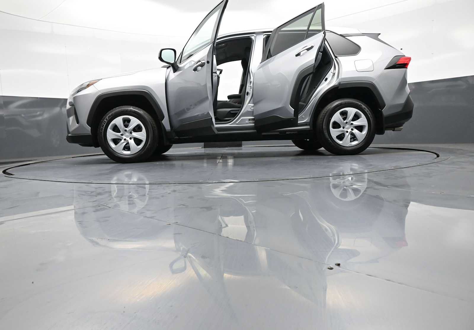 Certified 2023 Toyota RAV4 LE AWD/4WD image 47