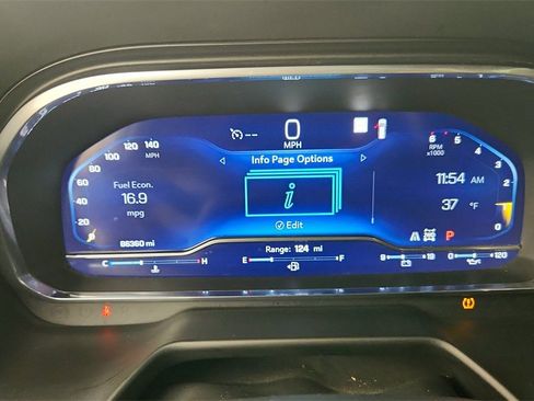 Used 2022 Chevrolet Suburban Premier image 18