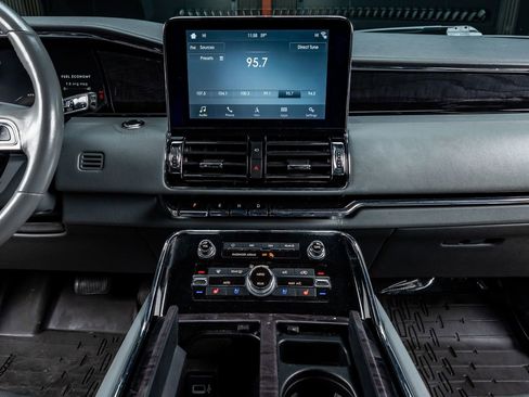 Used 2019 Lincoln Navigator Reserve w/ Cargo Package image 19