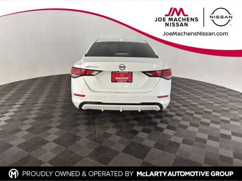 Used 2021 Nissan Sentra SV image 6