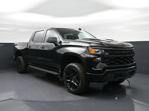 New 2026 Chevrolet Silverado 1500 Custom Trail Boss w/ Midnight Edition image 9