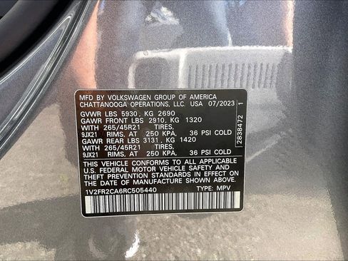 Certified 2024 Volkswagen Atlas SEL Premium R-Line image 33