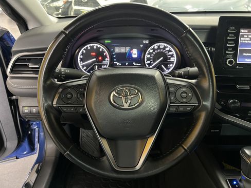 Used 2023 Toyota Camry SE image 10