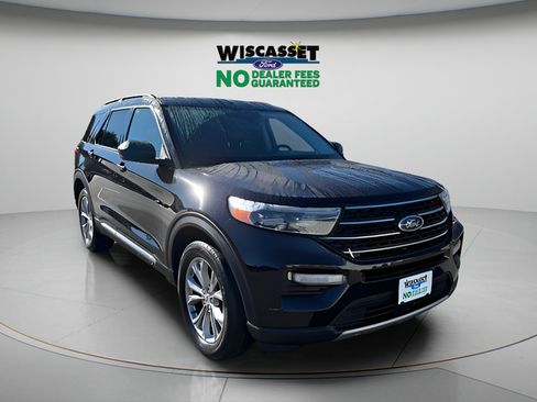 Used 2023 Ford Explorer XLT w/ Equipment Group 202A AWD/4WD image 1