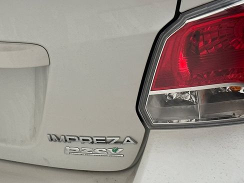Used 2016 Subaru Impreza 2.0i AWD/4WD image 8