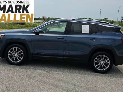 Used 2024 GMC Terrain SLT FWD image 5
