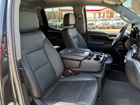 Used 2025 GMC Sierra 1500 SLT AWD/4WD image 26