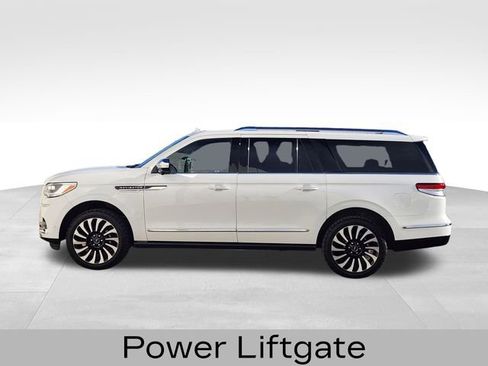 Certified 2022 Lincoln Navigator L Black Label image 7