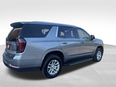 Used 2025 Chevrolet Tahoe LT AWD/4WD image 3
