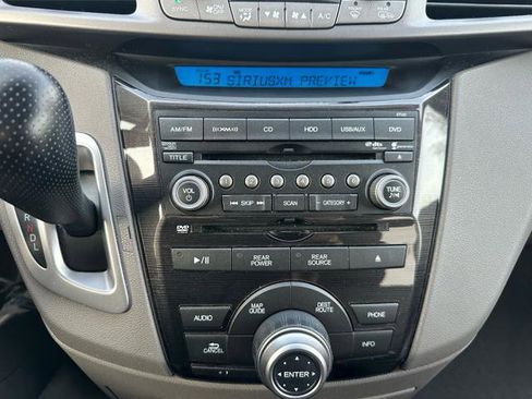 Used 2013 Honda Odyssey Touring Elite image 24