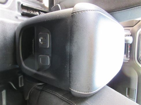 Used 2022 Chevrolet Colorado LT w/ Fleet Safety Package image 23