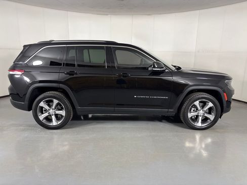 Used 2022 Jeep Grand Cherokee Limited 4xe AWD/4WD image 9