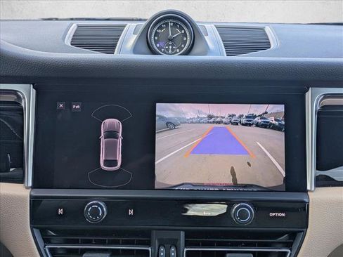 Used 2023 Porsche Macan S image 14