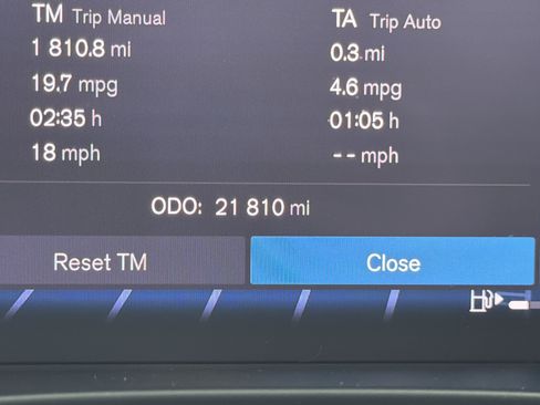 Certified 2024 Volvo XC40 B5 Core w/ Protection Package Premier AWD/4WD image 22
