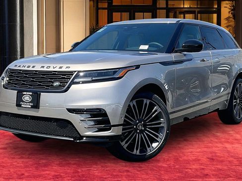 New 2026 Land Rover Range Rover Velar Dynamic SE AWD/4WD image 1