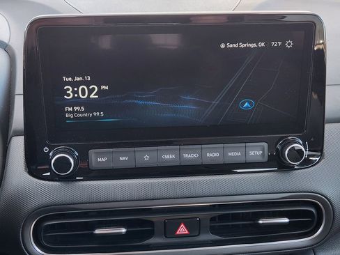 Used 2023 Hyundai Kona SEL w/ Convenience Package image 18