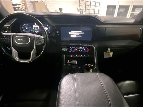 Used 2024 GMC Sierra 1500 Denali w/ Technology Package image 16