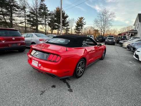 Used 2016 Ford Mustang Premium image 33