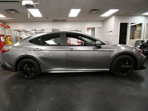 Certified 2025 Toyota Camry SE image 8