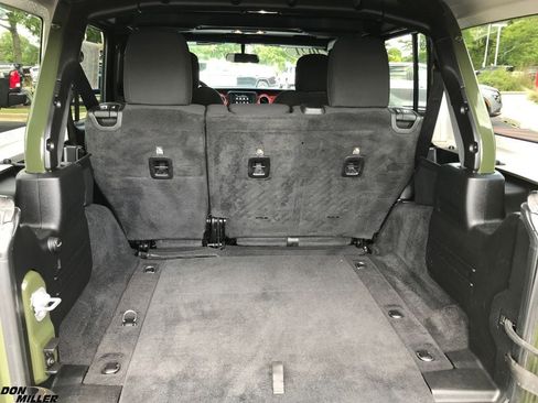 Certified 2021 Jeep Wrangler Unlimited Rubicon w/ Steel Bumper Group image 28