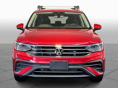 Used 2022 Volkswagen Tiguan SE w/ Panoramic Sunroof Package image 4
