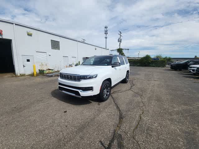 Certified 2023 Jeep Grand Wagoneer 4WD image 3