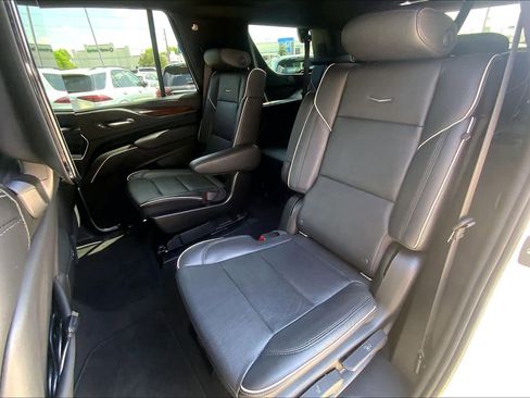 Used 2021 Cadillac Escalade Premium Luxury w/ Performance Package RWD image 20