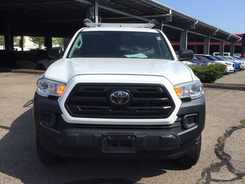 Used 2019 Toyota Tacoma SR RWD image 2
