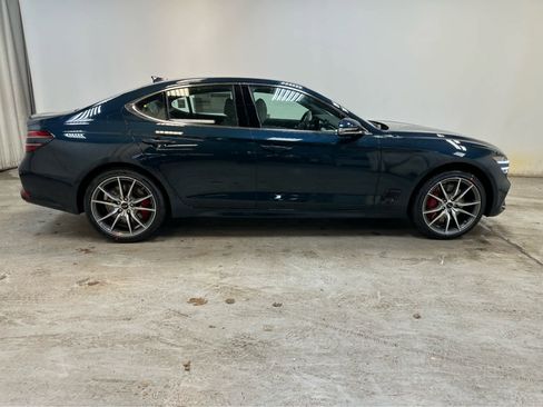New 2025 Genesis G70 2.5T image 7