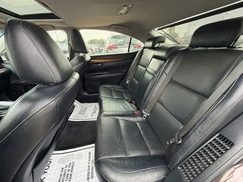Used 2013 Lexus ES 300h w/ Luxury Pkg FWD image 52