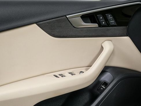 Used 2023 Audi A4 2.0T Premium w/ Convenience Package image 6