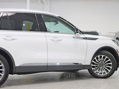 Used 2024 Lincoln Aviator Reserve w/ Equipment Group 201A AWD/4WD image 11