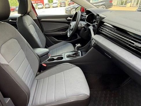 New 2026 Volkswagen Jetta SE image 17