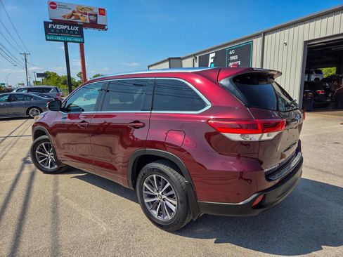 Used 2018 Toyota Highlander XLE image 7