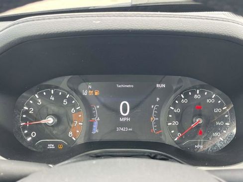 Used 2023 Jeep Compass Limited image 33