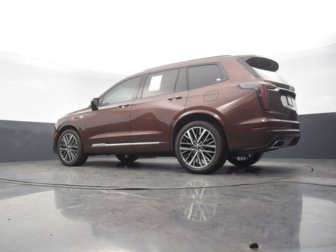 Used 2022 Cadillac XT6 Sport w/ Technology Package AWD/4WD image 53
