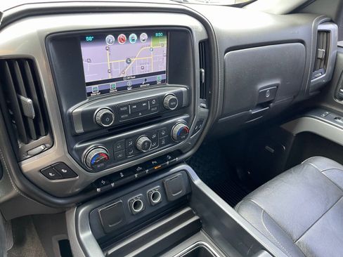 Used 2018 Chevrolet Silverado 1500 LTZ Z71 w/ LTZ Plus Package AWD/4WD image 24