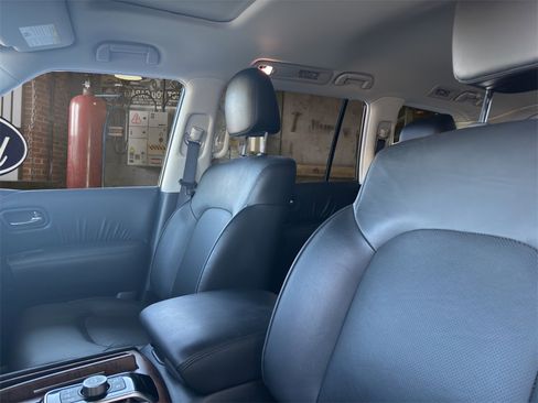 Used 2024 Nissan Armada SL w/ Captain's Chairs Package image 16