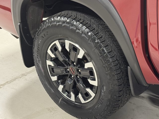 Used 2023 Nissan Frontier PRO-4X w/ Technology Package AWD/4WD image 17