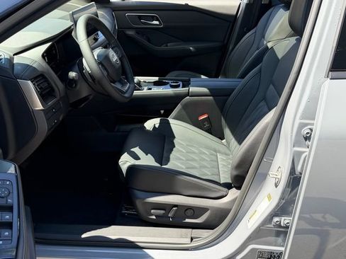New 2026 Nissan Rogue Platinum AWD/4WD image 21