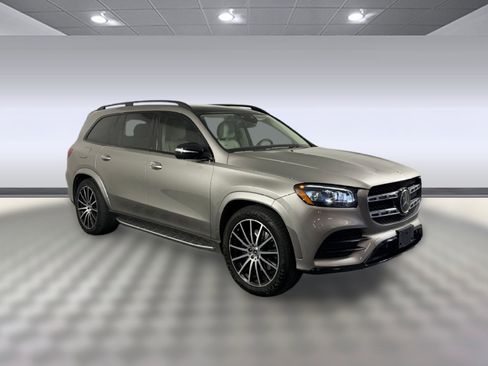 Used 2023 Mercedes-Benz GLS 450 4MATIC image 7