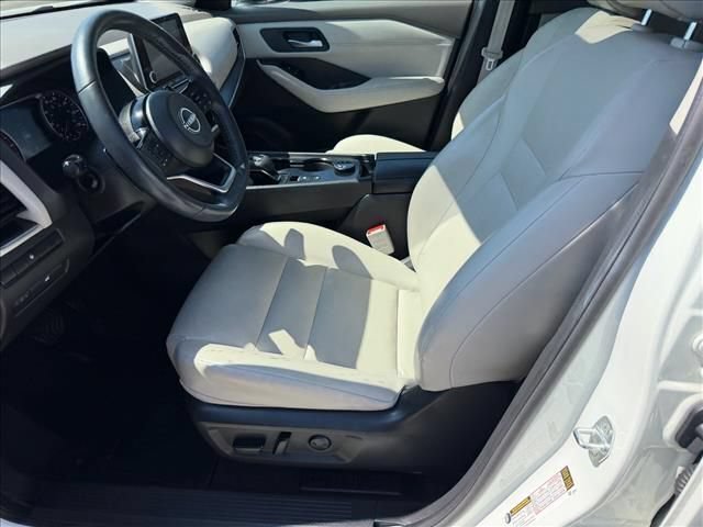 Used 2023 Nissan Rogue SV w/ SV Premium Package AWD/4WD image 10