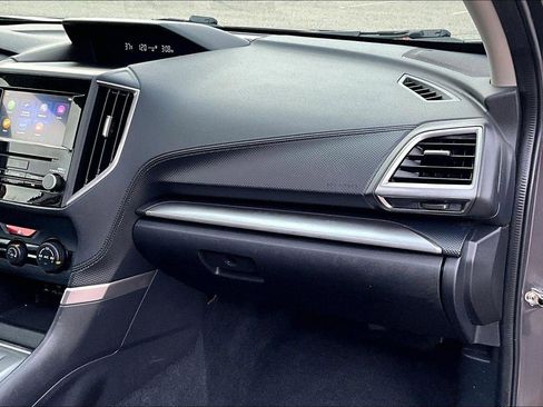 Used 2021 Subaru Forester Premium image 17