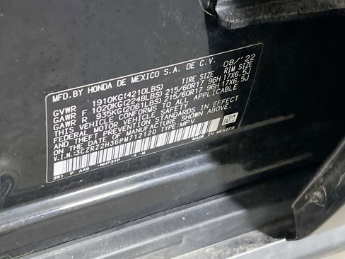 Used 2023 Honda HR-V LX image 29