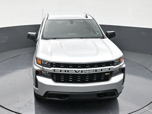 Used 2020 Chevrolet Silverado 1500 Custom w/ Custom Value Package image 19