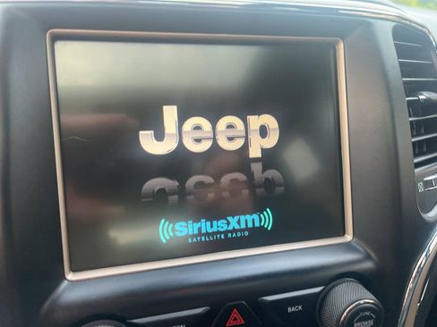 Used 2015 Jeep Grand Cherokee Limited AWD/4WD image 17