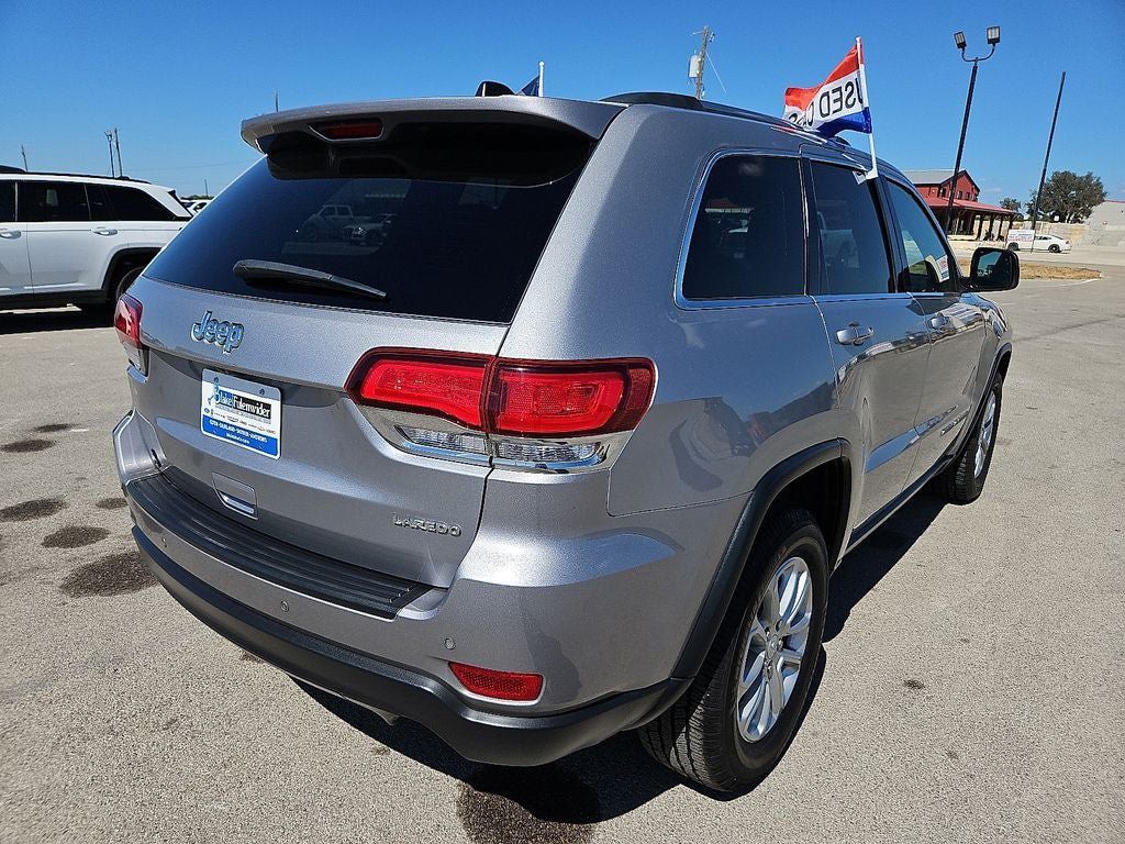 Used 2021 Jeep Grand Cherokee Laredo RWD image 7