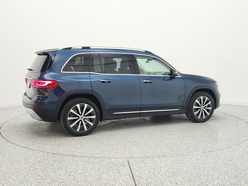 Used 2022 Mercedes-Benz GLB 250 4MATIC image 5