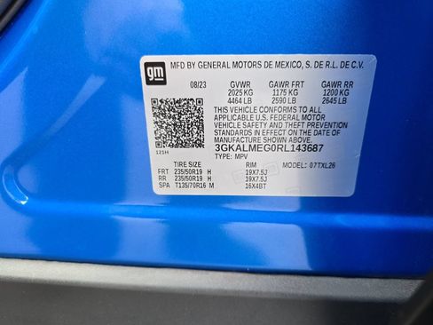 Used 2024 GMC Terrain SLE w/ Driver Convenience Package FWD image 35