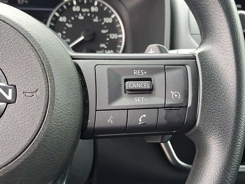 Used 2024 Nissan Rogue S AWD/4WD image 21